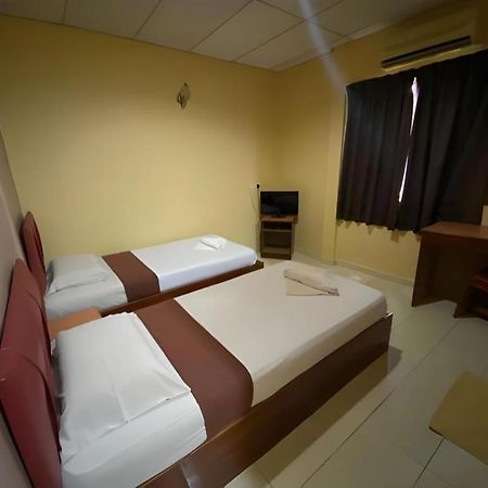 Sea Front Hotel Порт-Диксон Экстерьер фото