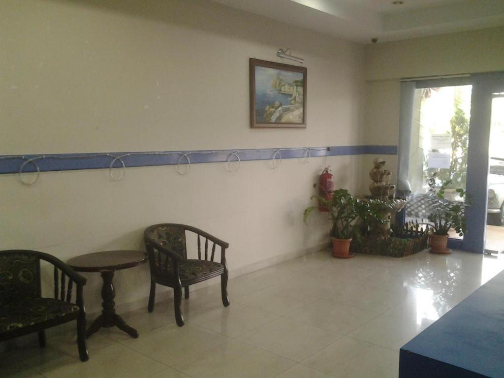Sea Front Hotel Порт-Диксон Экстерьер фото