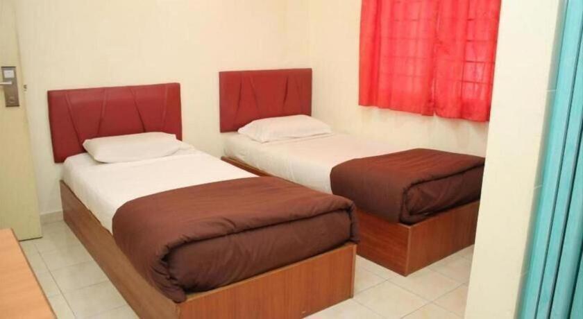 Sea Front Hotel Порт-Диксон Экстерьер фото