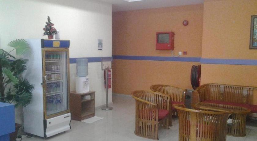 Sea Front Hotel Порт-Диксон Экстерьер фото